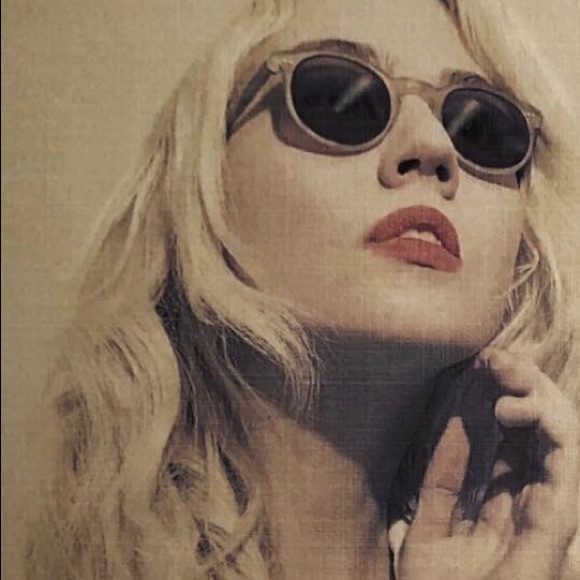 Designer Sunglasses - Picture 3 of 6